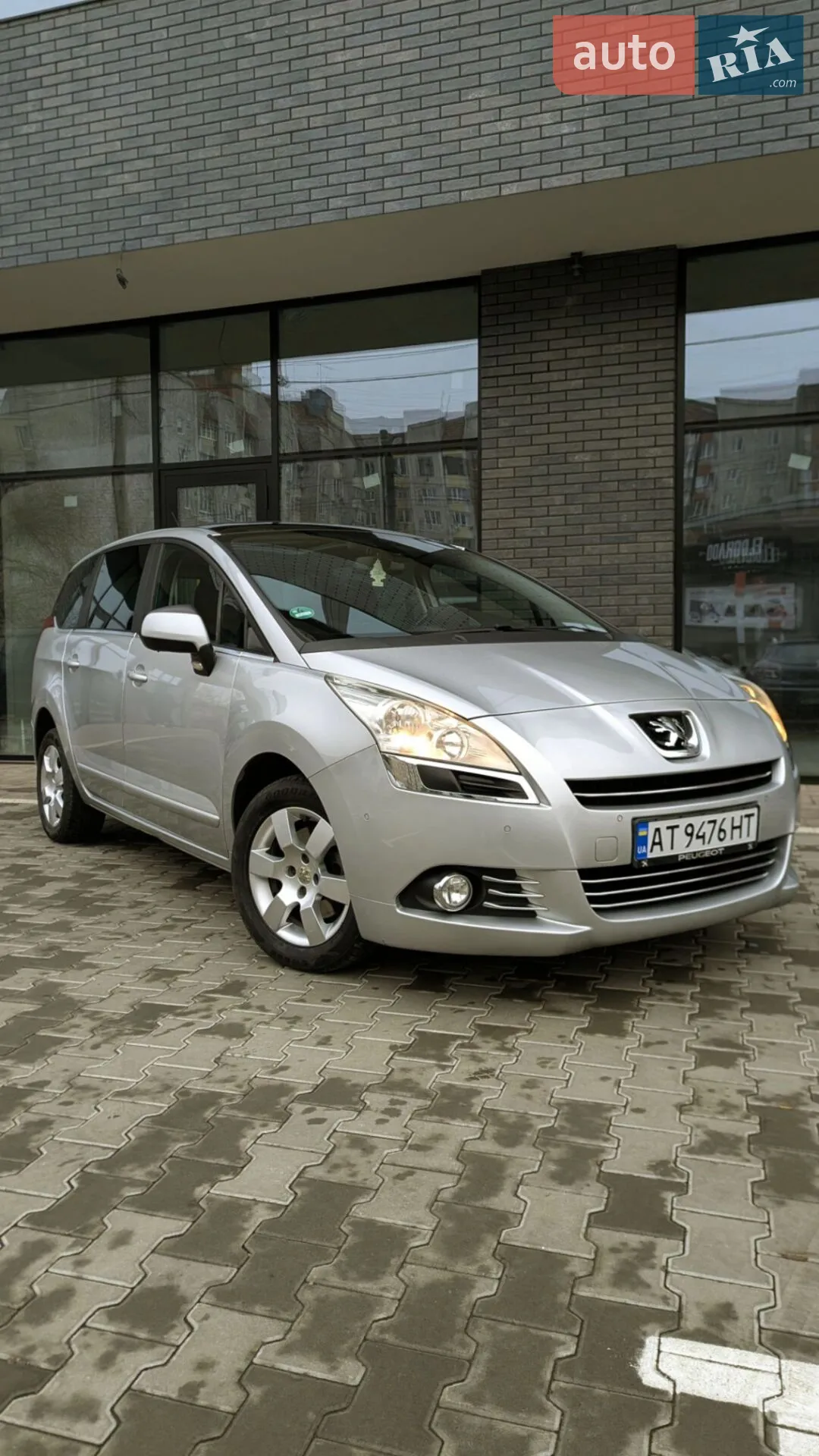 Peugeot 5008 2011