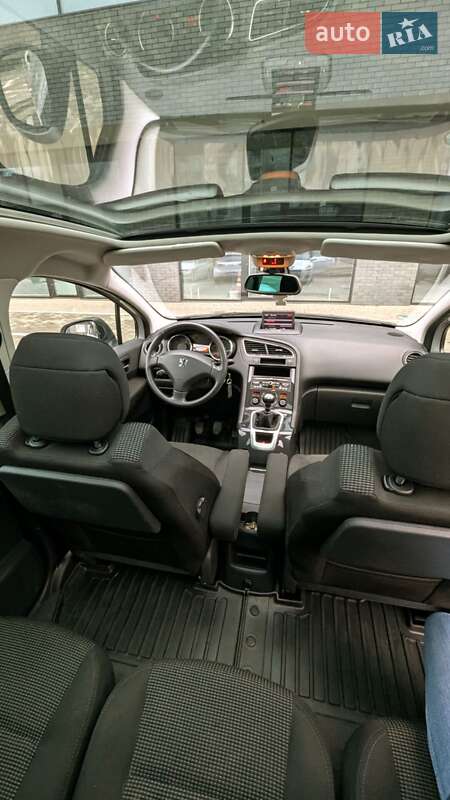 Мікровен Peugeot 5008 2011 в Івано-Франківську