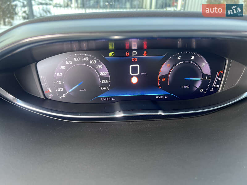 Позашляховик / Кросовер Peugeot 5008 2021 в Полтаві