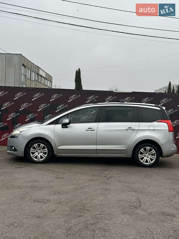 Микровэн Peugeot 5008 2012 в Сумах