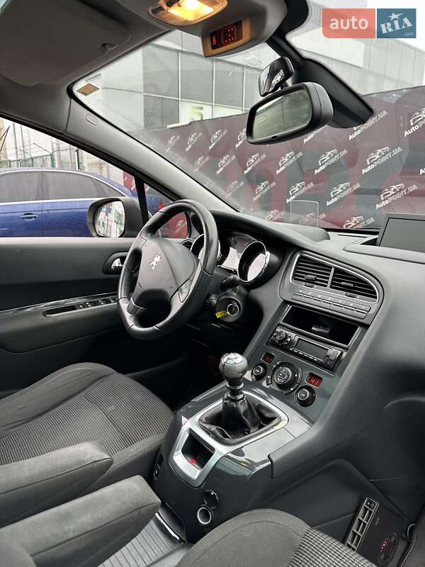 Микровэн Peugeot 5008 2012 в Сумах