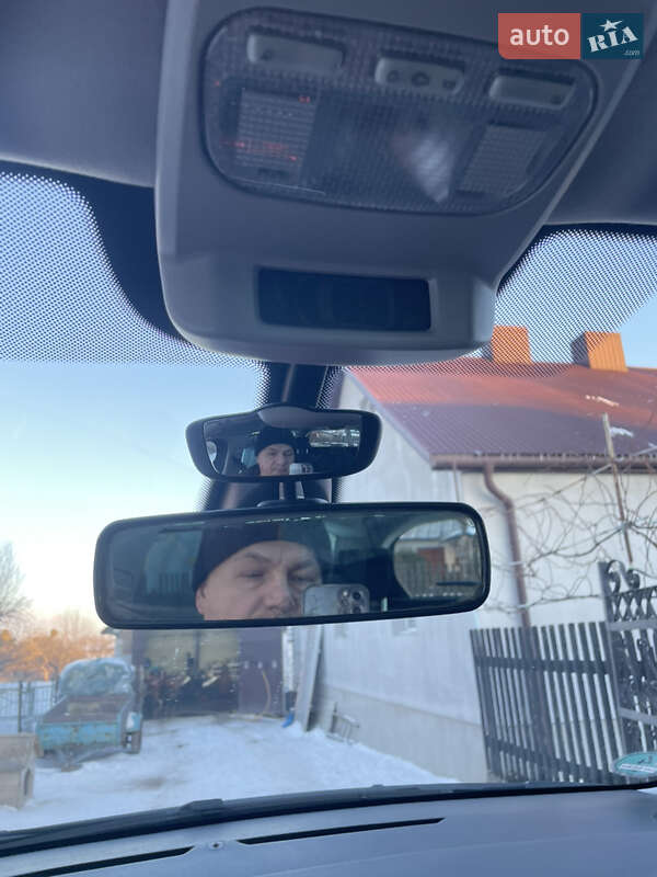 Микровэн Peugeot 5008 2010 в Почаеве