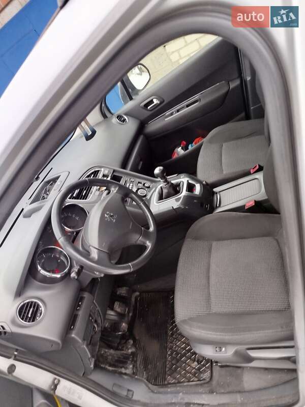 Микровэн Peugeot 5008 2009 в Харькове фото 20 Микровэн Peugeot 5008 2009 в Харькове