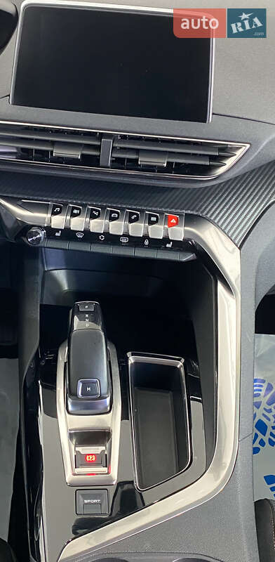 Внедорожник / Кроссовер Peugeot 5008 2020 в Львове