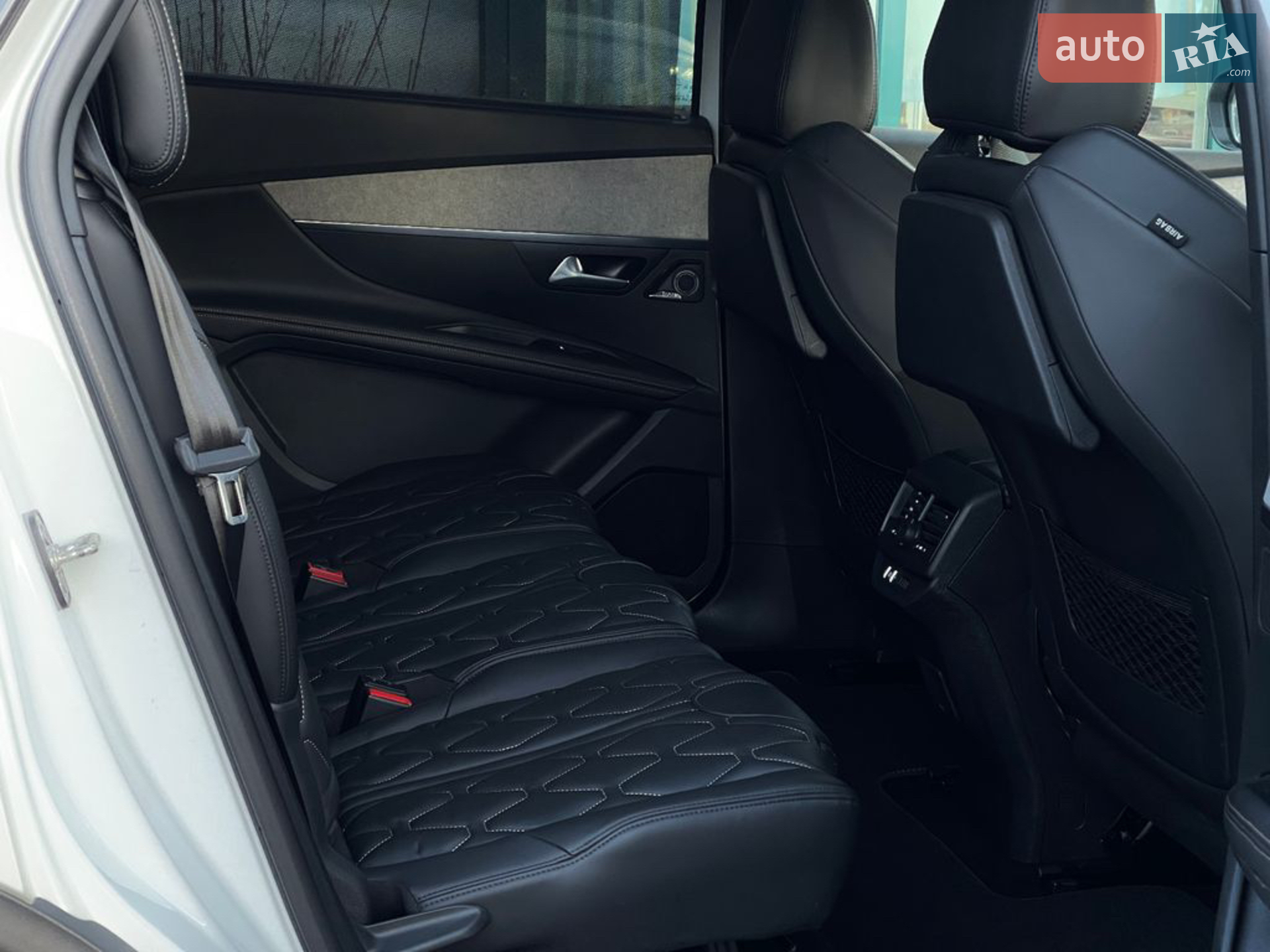 2018 Peugeot 5008 - мініатюра 17
