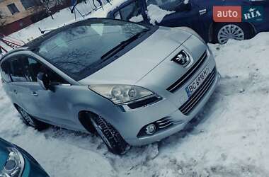 Микровэн Peugeot 5008 2011 в Львове