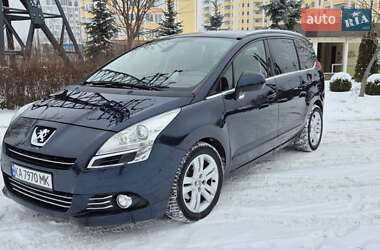 Микровэн Peugeot 5008 2010 в Киеве
