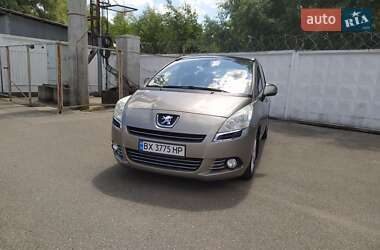 Микровэн Peugeot 5008 2010 в Киеве