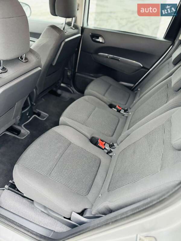 Микровэн Peugeot 5008 2014 в Львове фото 20 Микровэн Peugeot 5008 2014 в Львове