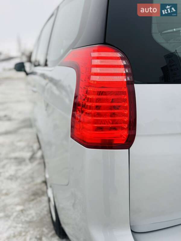 Микровэн Peugeot 5008 2014 в Львове фото 23 Микровэн Peugeot 5008 2014 в Львове