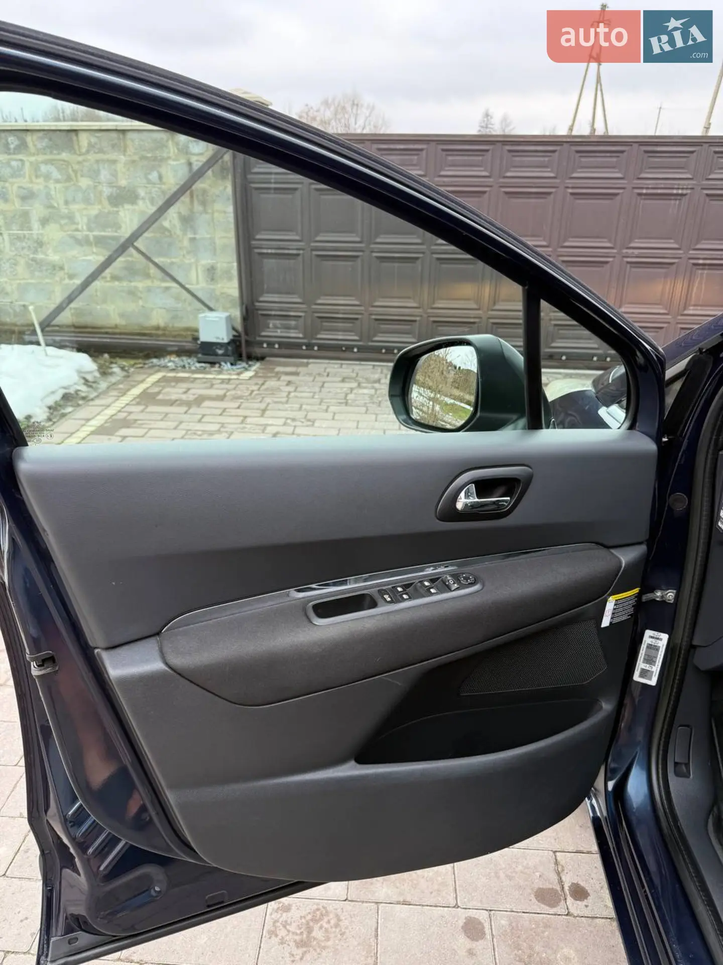 2011 Peugeot 5008 - мініатюра 8