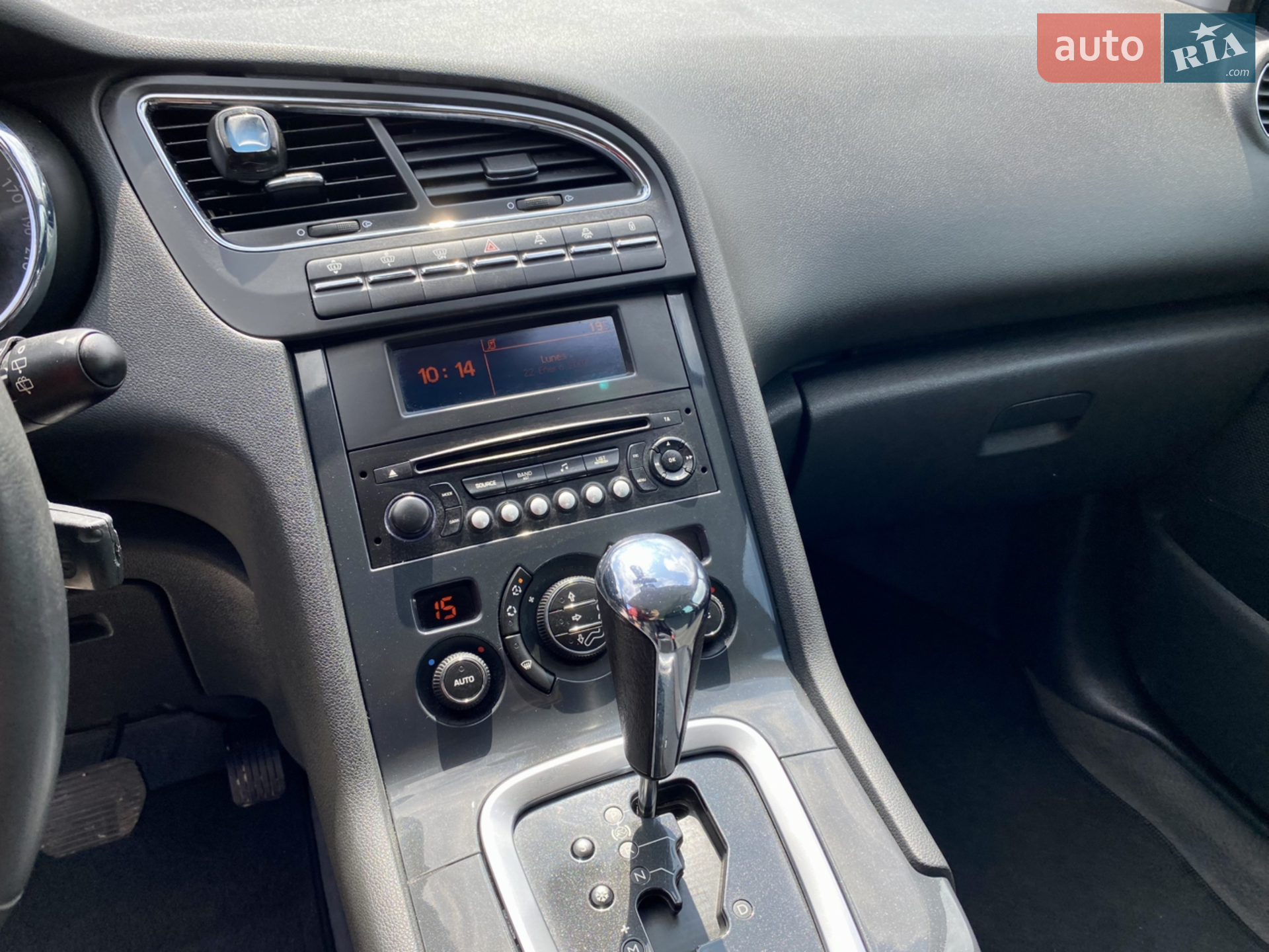 2012 Peugeot 5008 - мініатюра 18