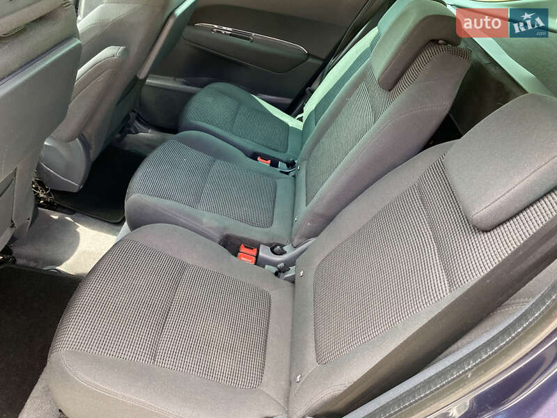 Микровэн Peugeot 5008 2012 в Львове