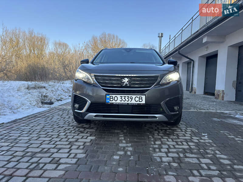 Внедорожник / Кроссовер Peugeot 5008 2017 в Тернополе