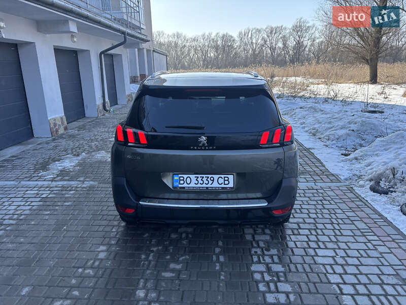 Внедорожник / Кроссовер Peugeot 5008 2017 в Тернополе