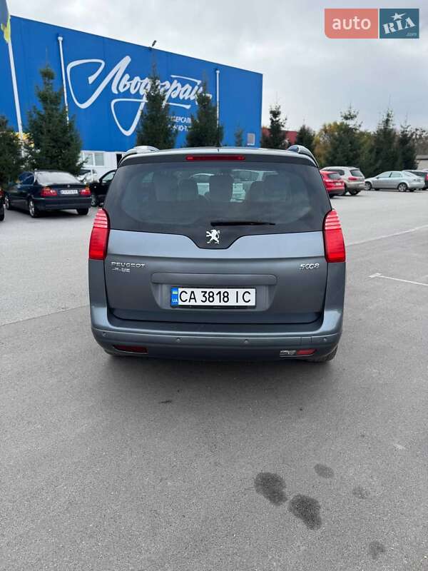 Микровэн Peugeot 5008 2011 в Богуславе