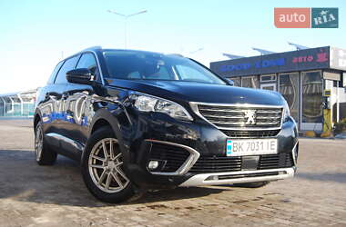 Позашляховик / Кросовер Peugeot 5008 2019 в Сарнах