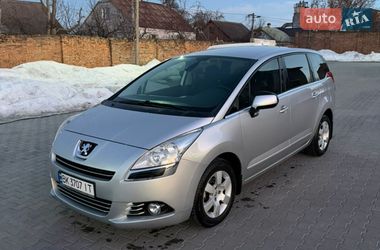 Мікровен Peugeot 5008 2010 в Дубні