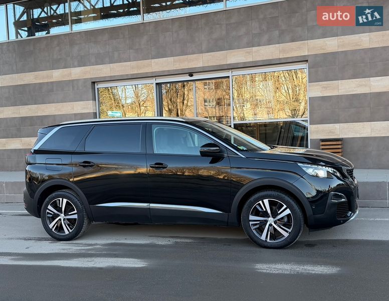 Внедорожник / Кроссовер Peugeot 5008 2019 в Тернополе