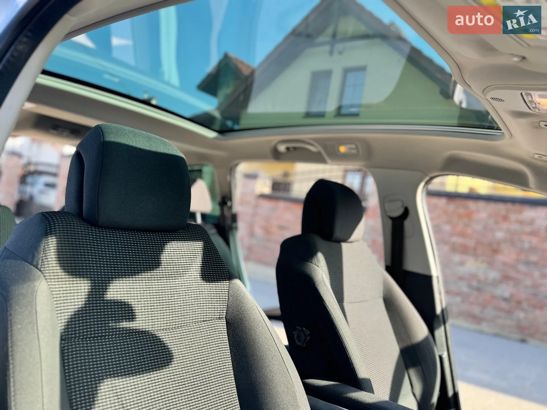 2015 Peugeot 5008 - мініатюра 28