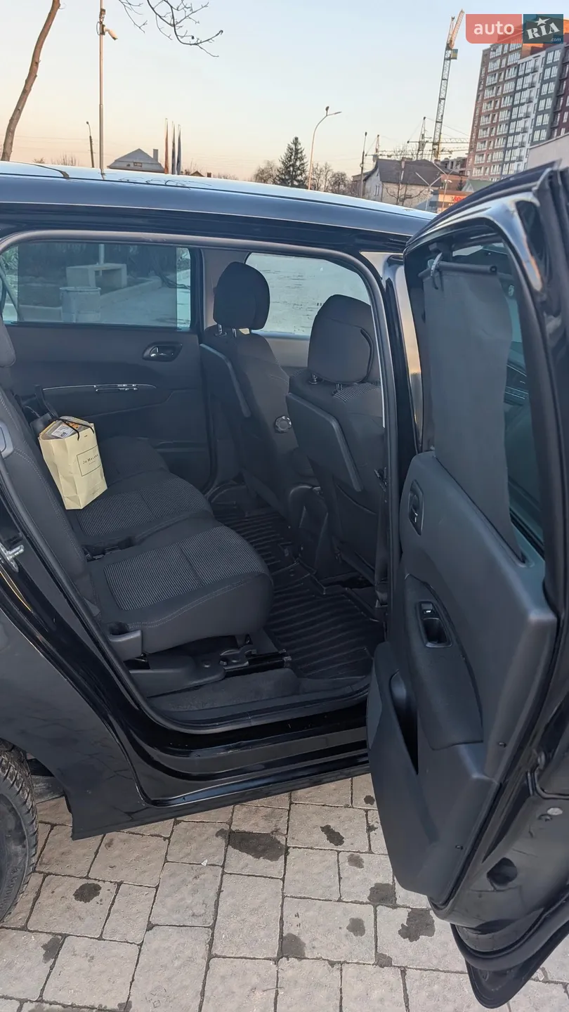 2010 Peugeot 5008 - мініатюра 11