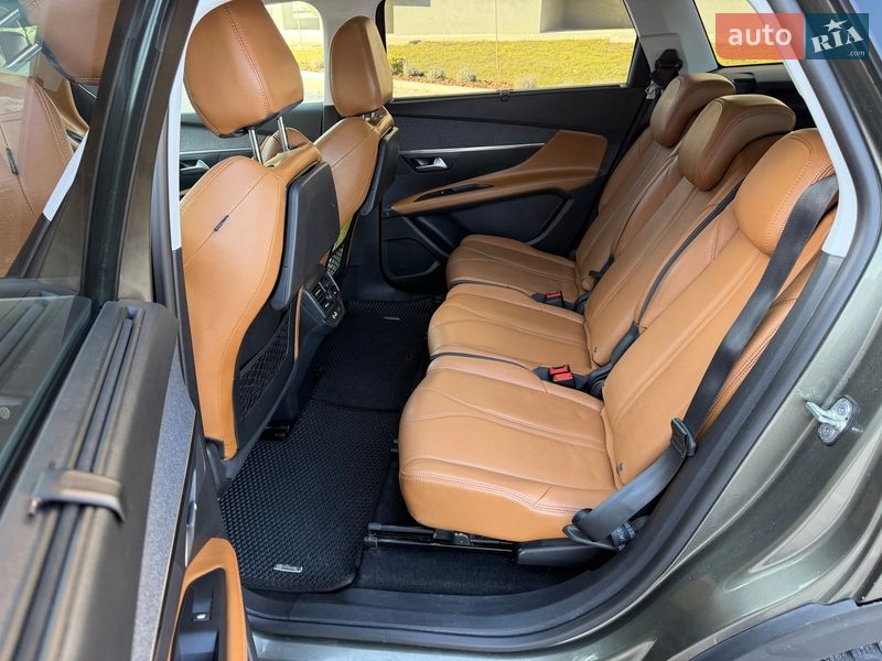 Внедорожник / Кроссовер Peugeot 5008 2017 в Тернополе