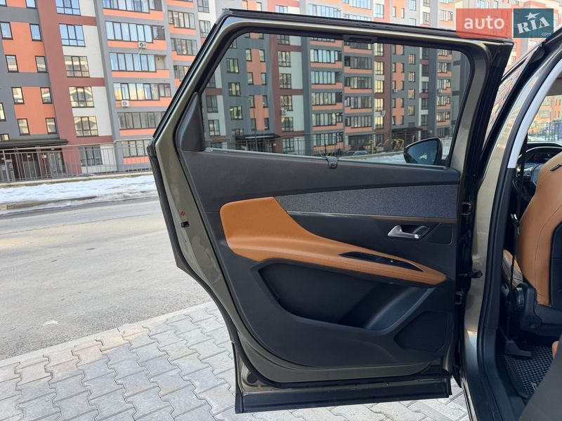 Внедорожник / Кроссовер Peugeot 5008 2017 в Тернополе