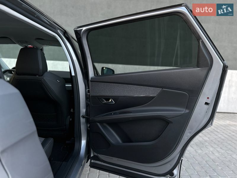 Внедорожник / Кроссовер Peugeot 5008 2020 в Тернополе