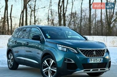 Позашляховик / Кросовер Peugeot 5008 2020 в Луцьку