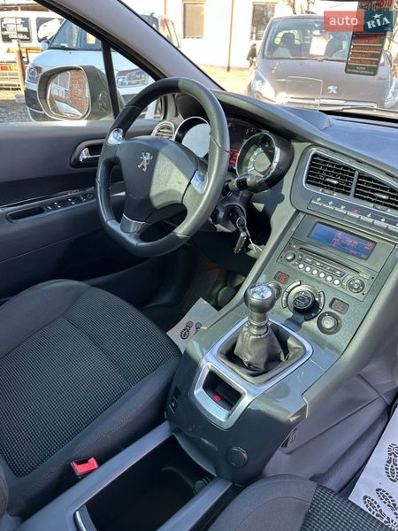 Микровэн Peugeot 5008 2013 в Смеле
