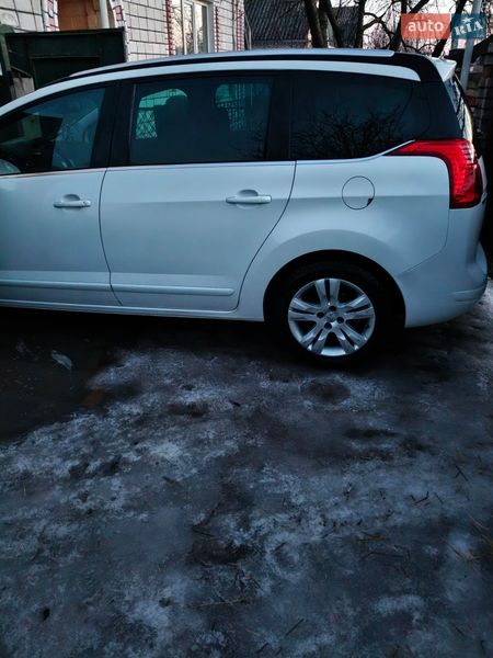 Микровэн Peugeot 5008 2011 в Томашполе