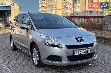 Микровэн Peugeot 5008 2010 в Долине