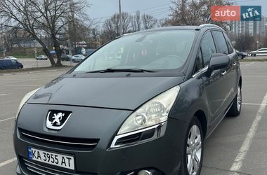 Микровэн Peugeot 5008 2010 в Киеве