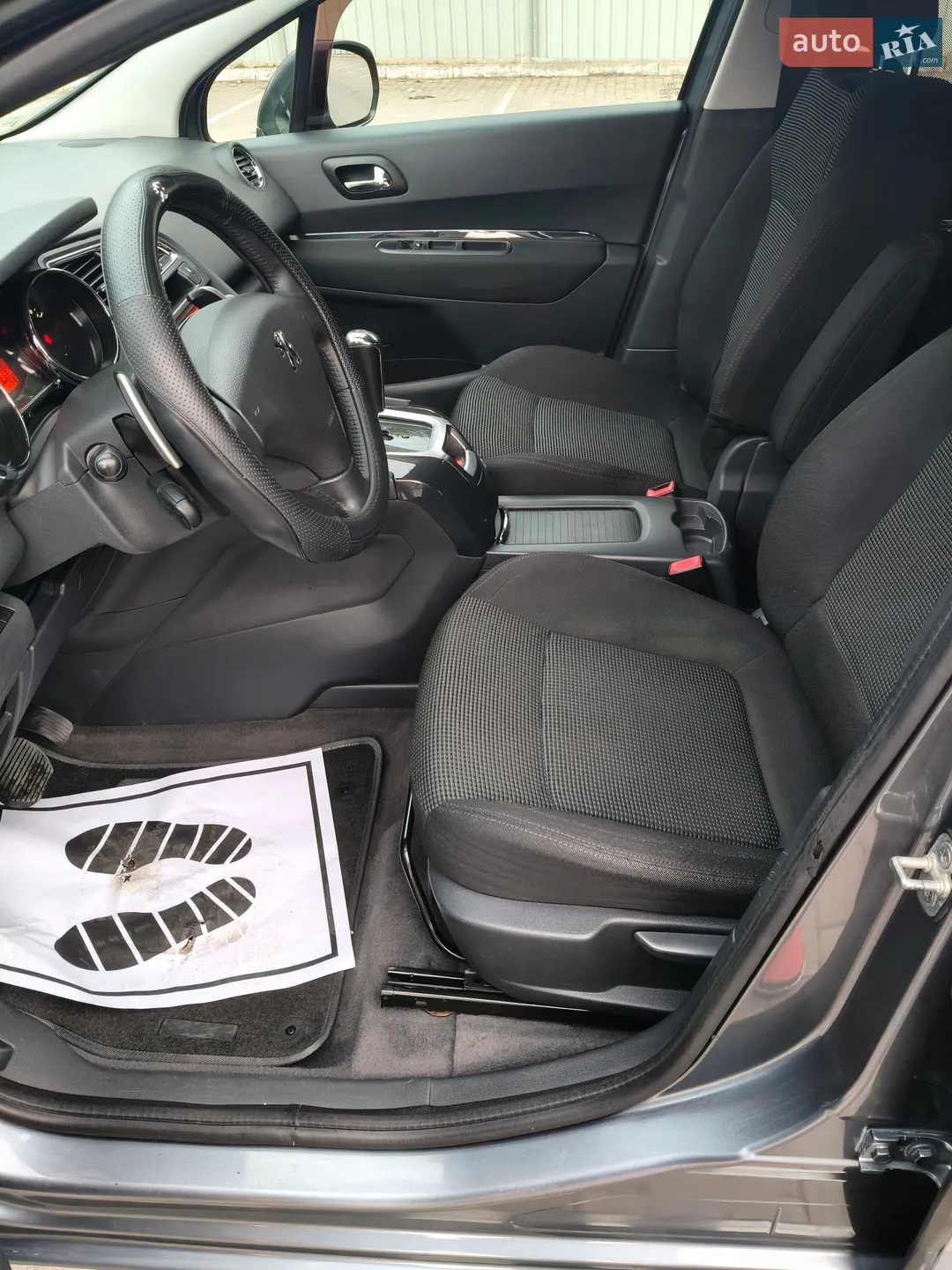 2011 Peugeot 5008 - мініатюра 22
