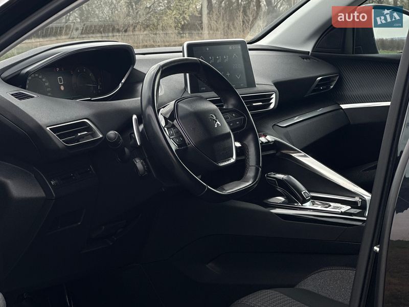 Внедорожник / Кроссовер Peugeot 5008 2017 в Львове фото 29 Внедорожник / Кроссовер Peugeot 5008 2017 в Львове