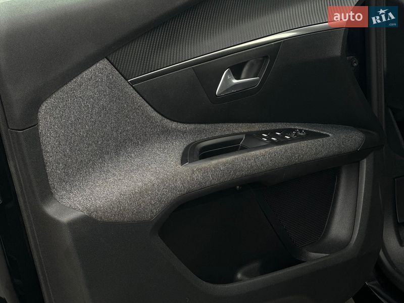 Внедорожник / Кроссовер Peugeot 5008 2017 в Львове фото 34 Внедорожник / Кроссовер Peugeot 5008 2017 в Львове