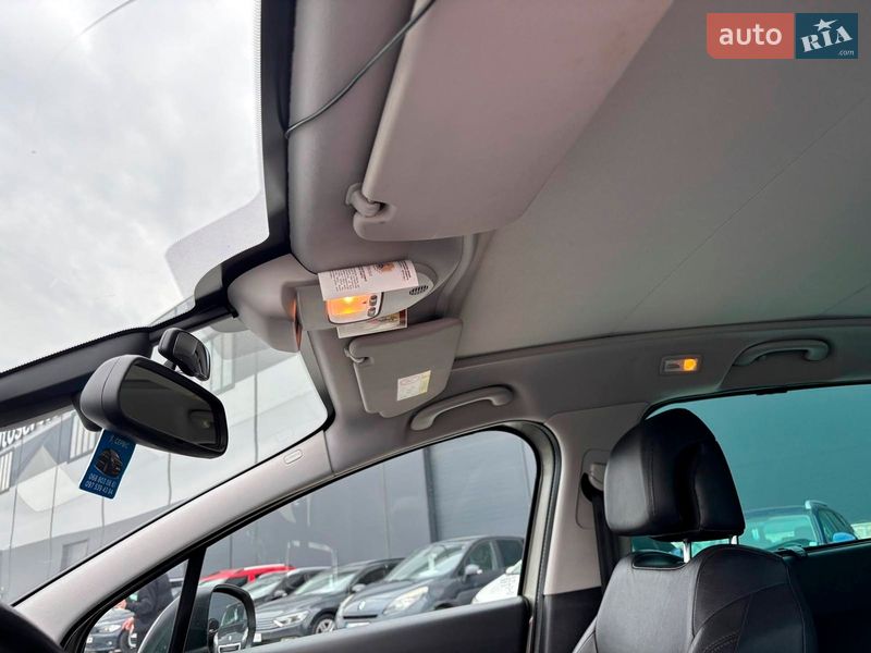 Микровэн Peugeot 5008 2014 в Львове фото 32 Микровэн Peugeot 5008 2014 в Львове