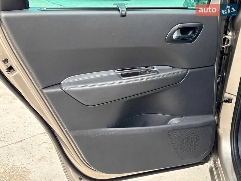 Микровэн Peugeot 5008 2014 в Львове фото 33 Микровэн Peugeot 5008 2014 в Львове