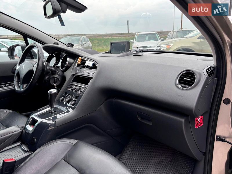 Микровэн Peugeot 5008 2014 в Львове фото 40 Микровэн Peugeot 5008 2014 в Львове