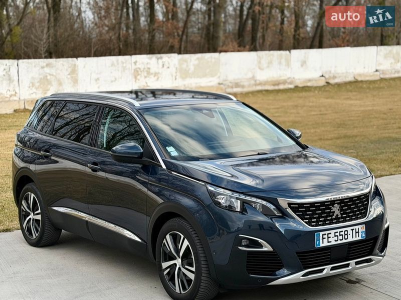 Внедорожник / Кроссовер Peugeot 5008 2019 в Луцке
