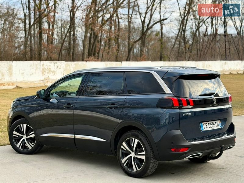 Внедорожник / Кроссовер Peugeot 5008 2019 в Луцке
