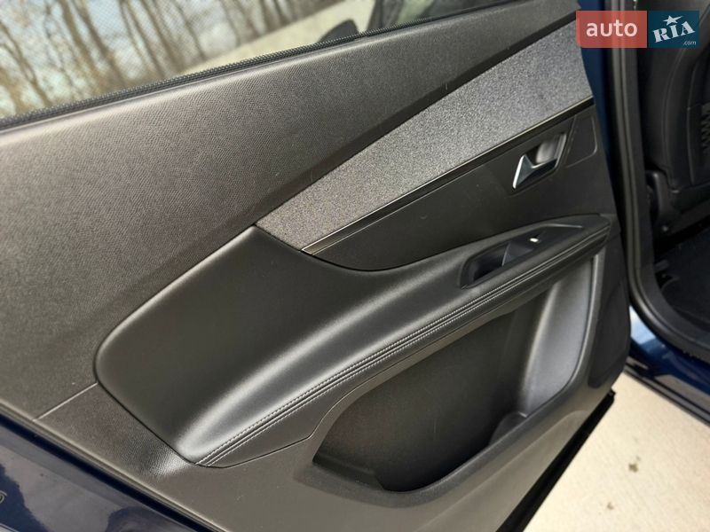 Внедорожник / Кроссовер Peugeot 5008 2019 в Луцке