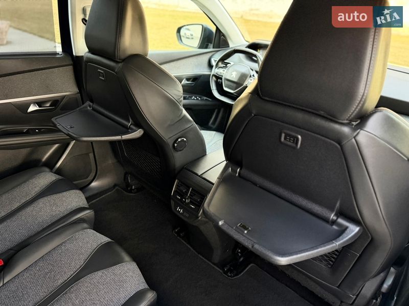 Внедорожник / Кроссовер Peugeot 5008 2019 в Луцке
