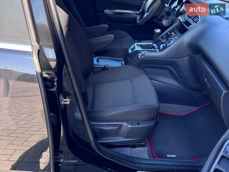 Микровэн Peugeot 5008 2010 в Луцке