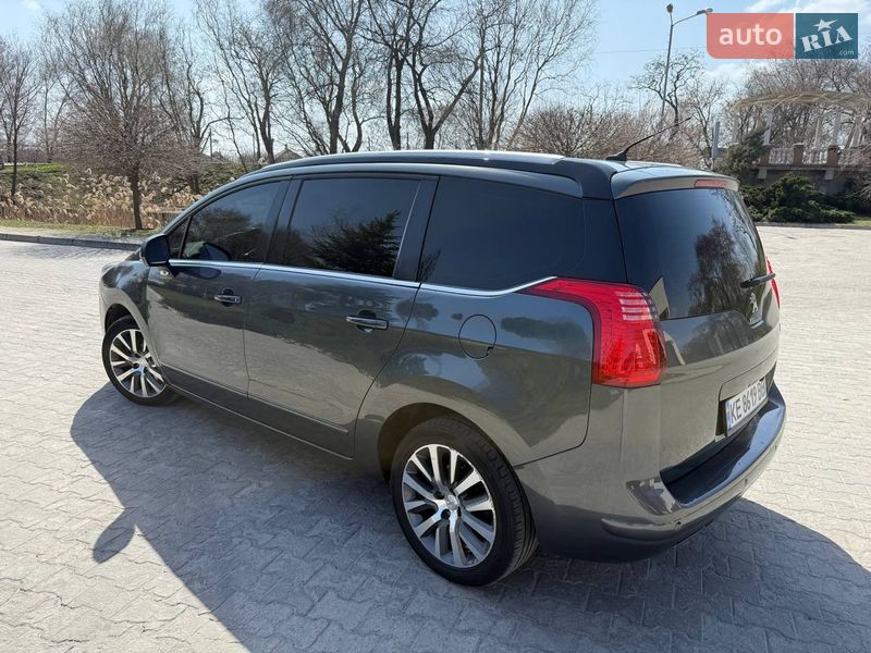 Мікровен Peugeot 5008 2013 в Павлограді