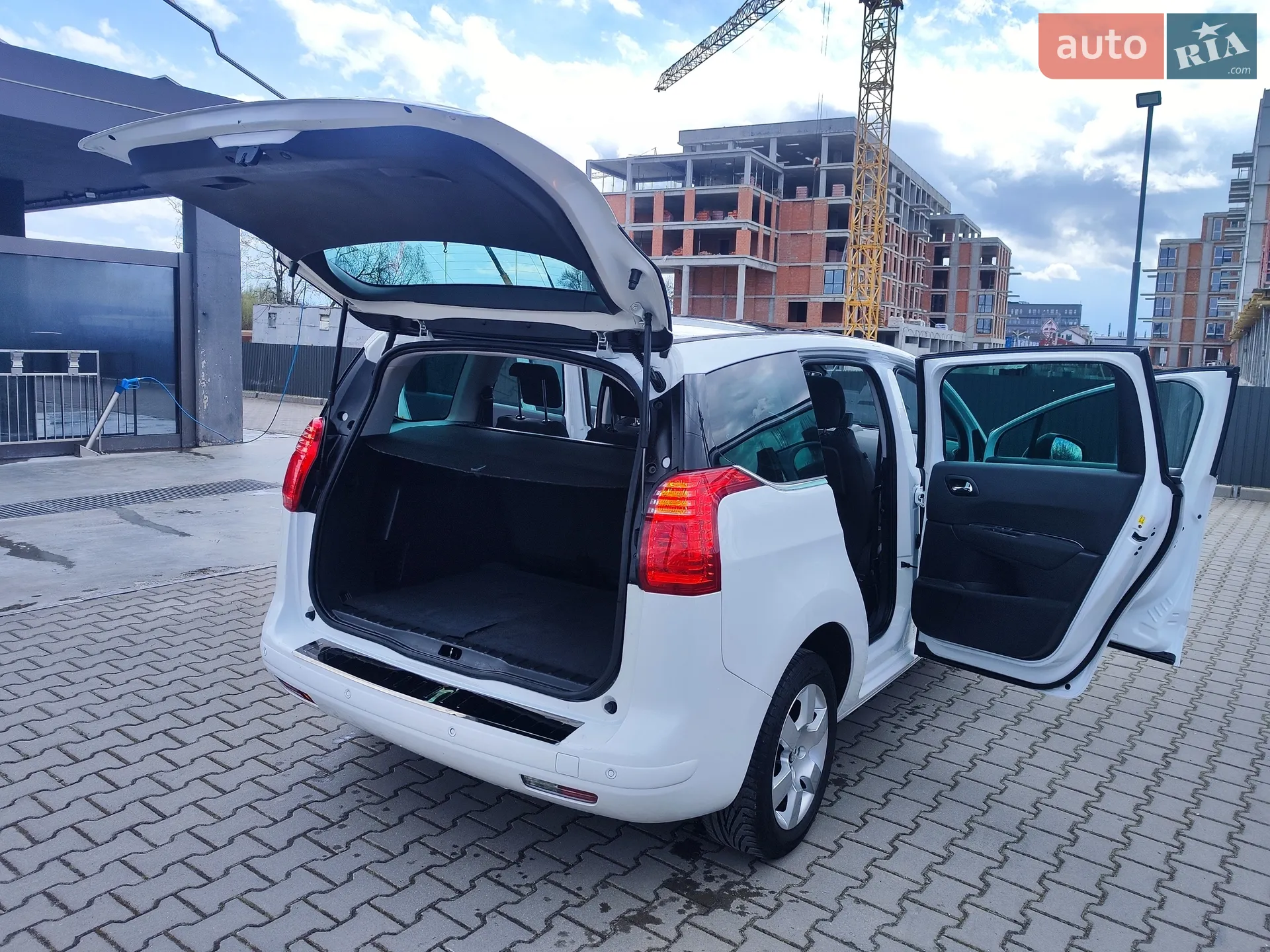 2016 Peugeot 5008 - мініатюра 4