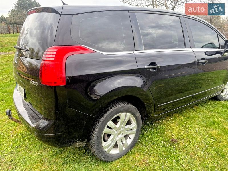 Микровэн Peugeot 5008 2010 в Рава-Русской