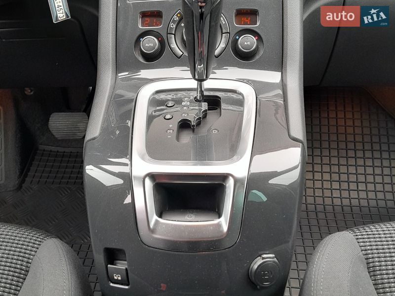 Микровэн Peugeot 5008 2013 в Калуше