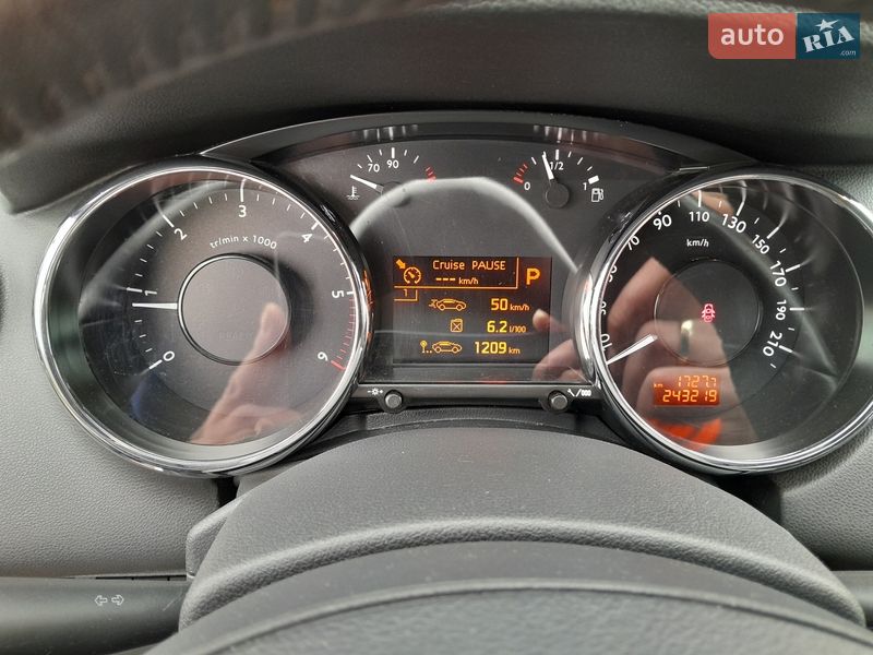 Микровэн Peugeot 5008 2013 в Калуше