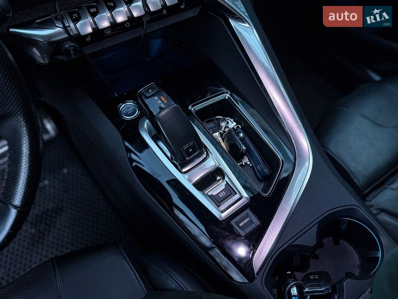 Позашляховик / Кросовер Peugeot 5008 2018 в Львові